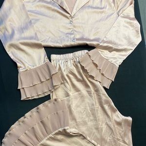 Silky flare sleeve and pant leg Pjs